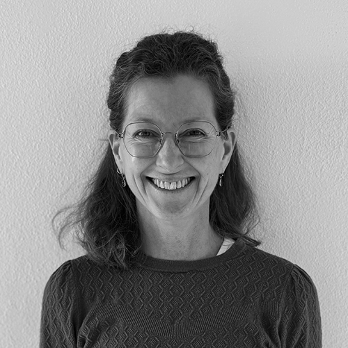 Helle servicemedarbejder egeholm